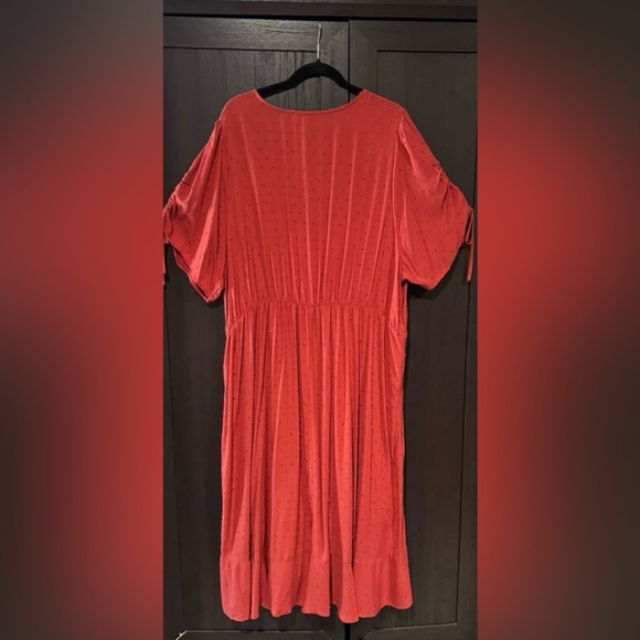 Torrid Midi Swiss Surplice Dress Size 4X Spice Color New - Picture 7 of 15